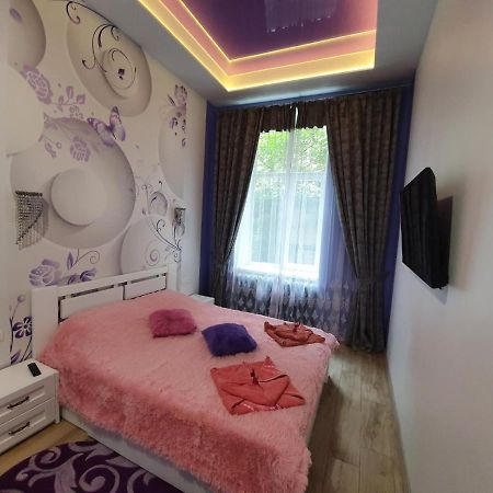 Romantik Eko Apartment Лвив Екстериор снимка