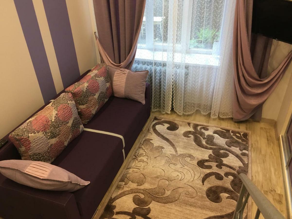 Romantik Eko Apartment Лвив Екстериор снимка